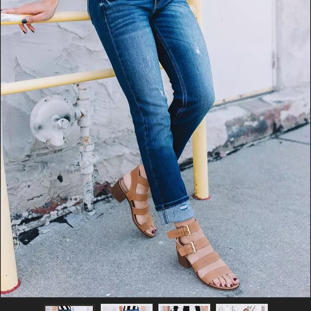 Kan Kan mid ride stretch crop jeans NEVER WORN
